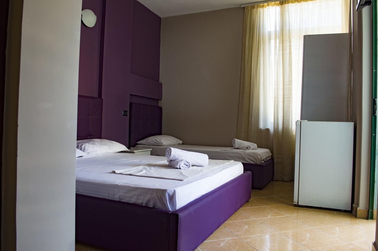 Hotel Riviera Durrës Exteriör bild