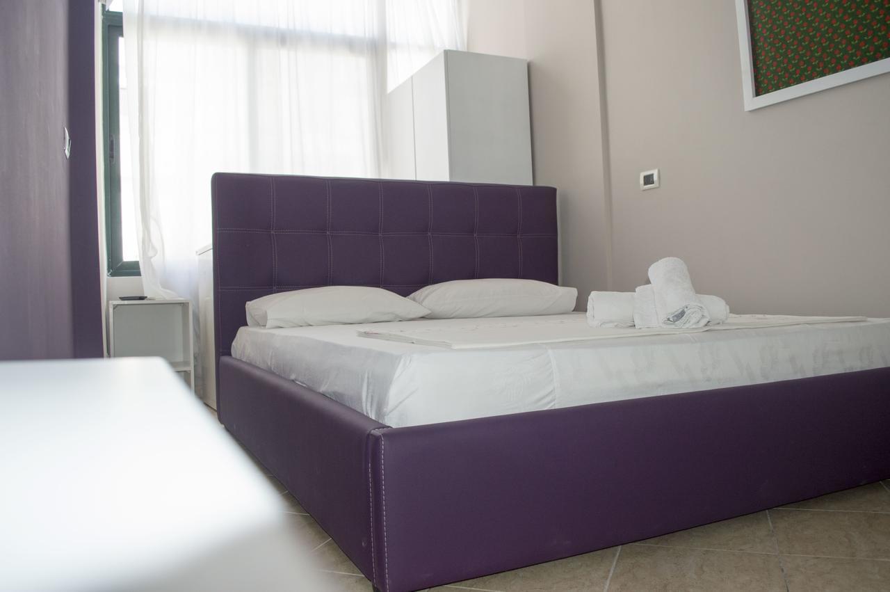 Hotel Riviera Durrës Exteriör bild
