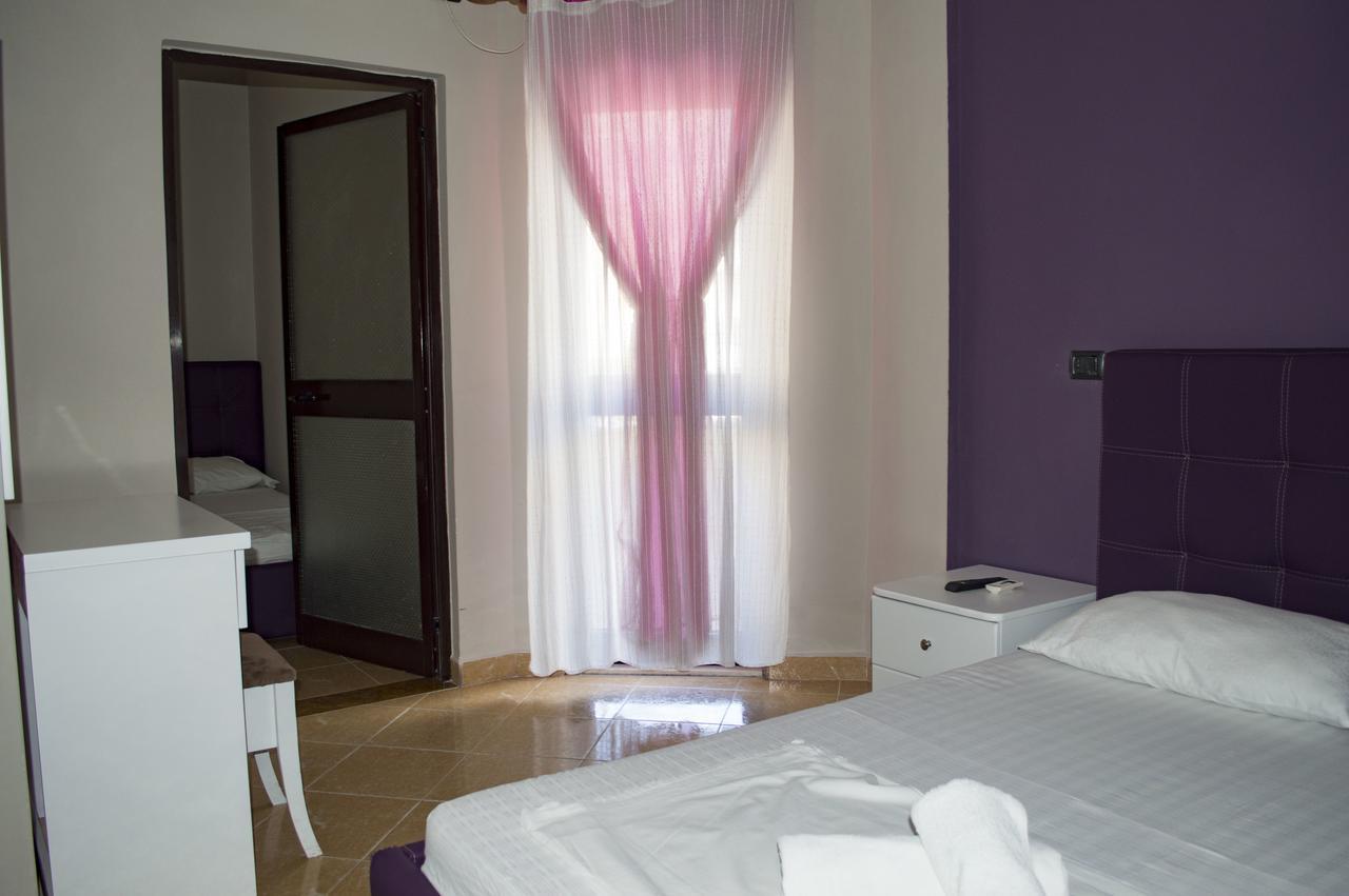 Hotel Riviera Durrës Exteriör bild