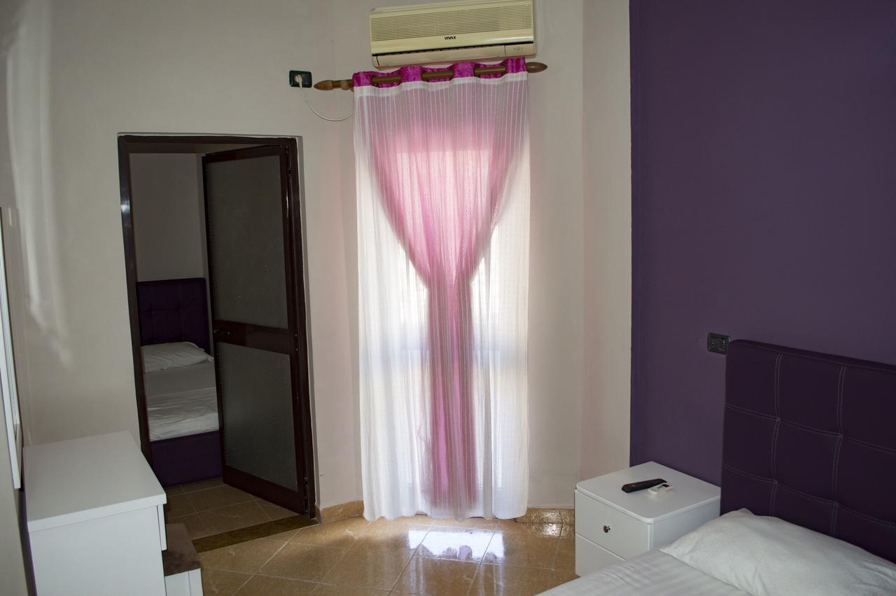 Hotel Riviera Durrës Exteriör bild