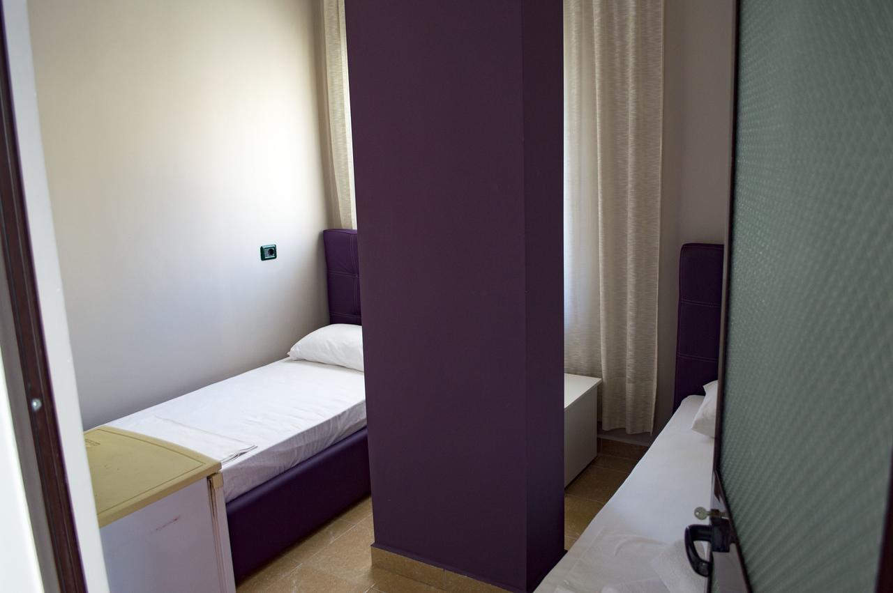 Hotel Riviera Durrës Exteriör bild