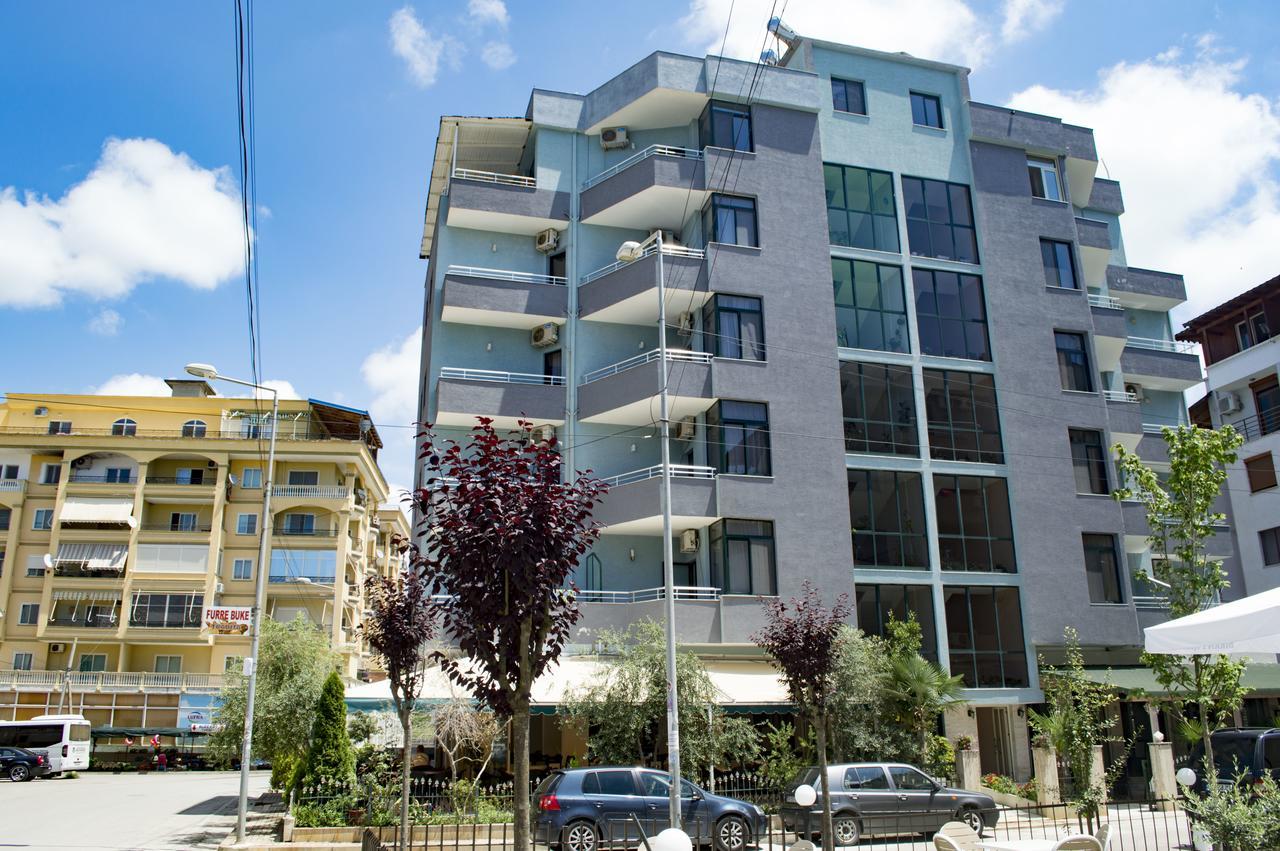Hotel Riviera Durrës Exteriör bild